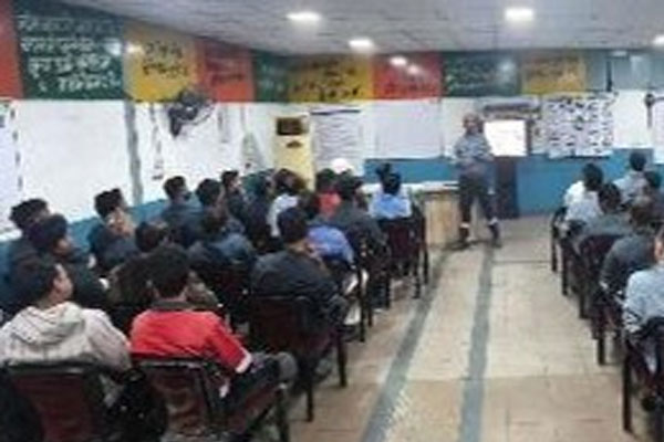 EHS Culture: Daily Classroom EHS Training